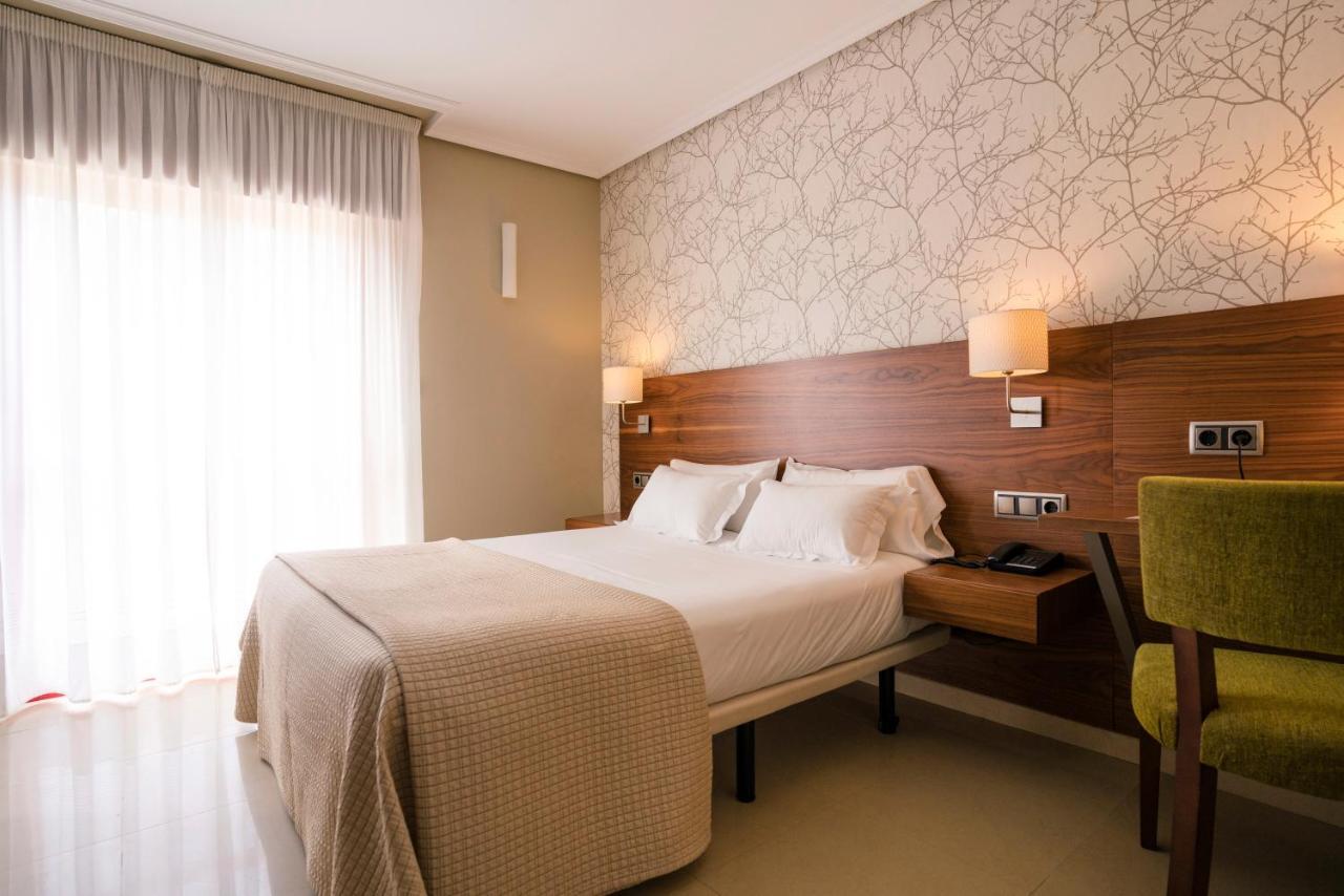 Hotel Piramide Portonovo Eksteriør bilde