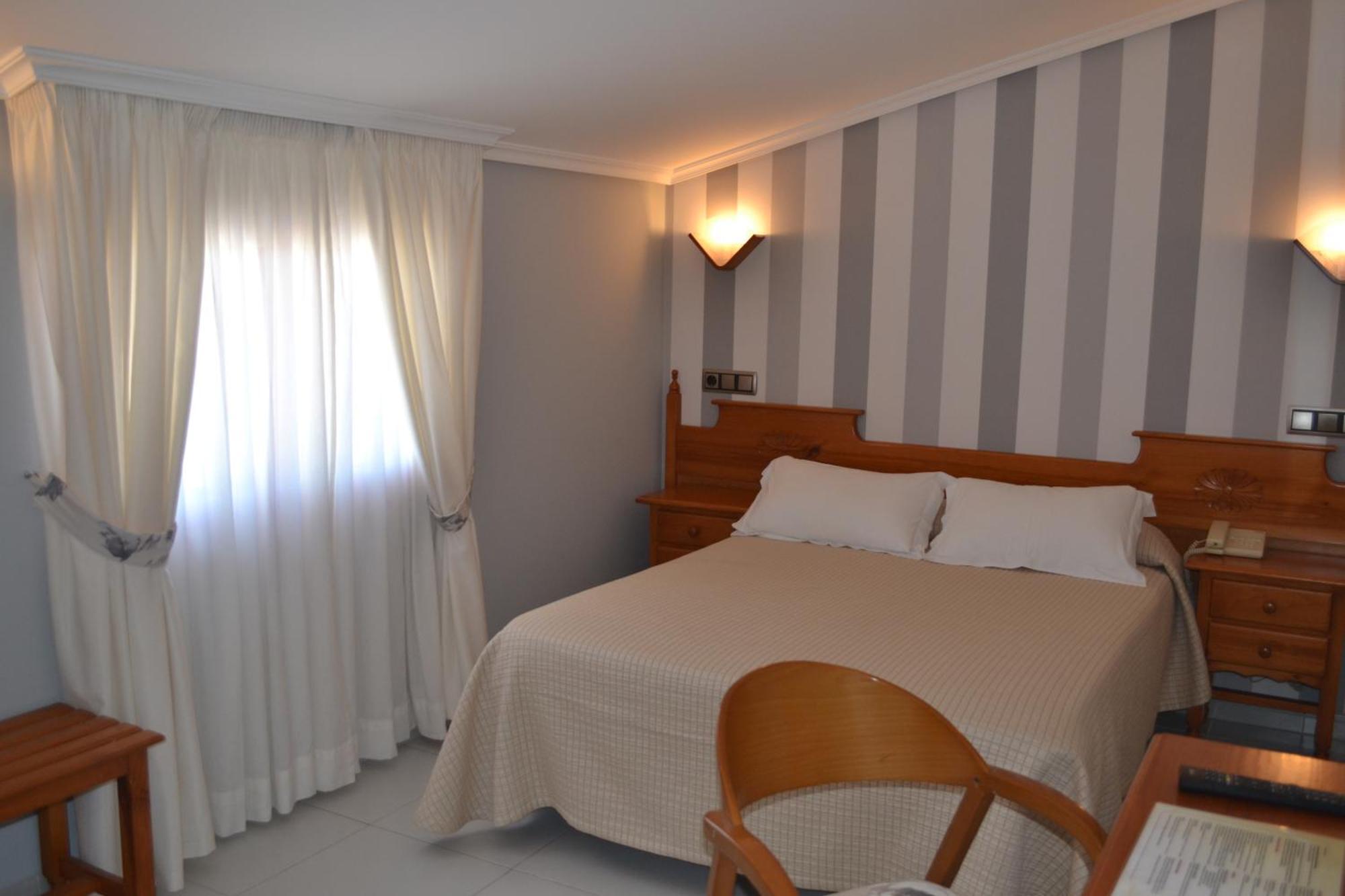 Hotel Piramide Portonovo Rom bilde